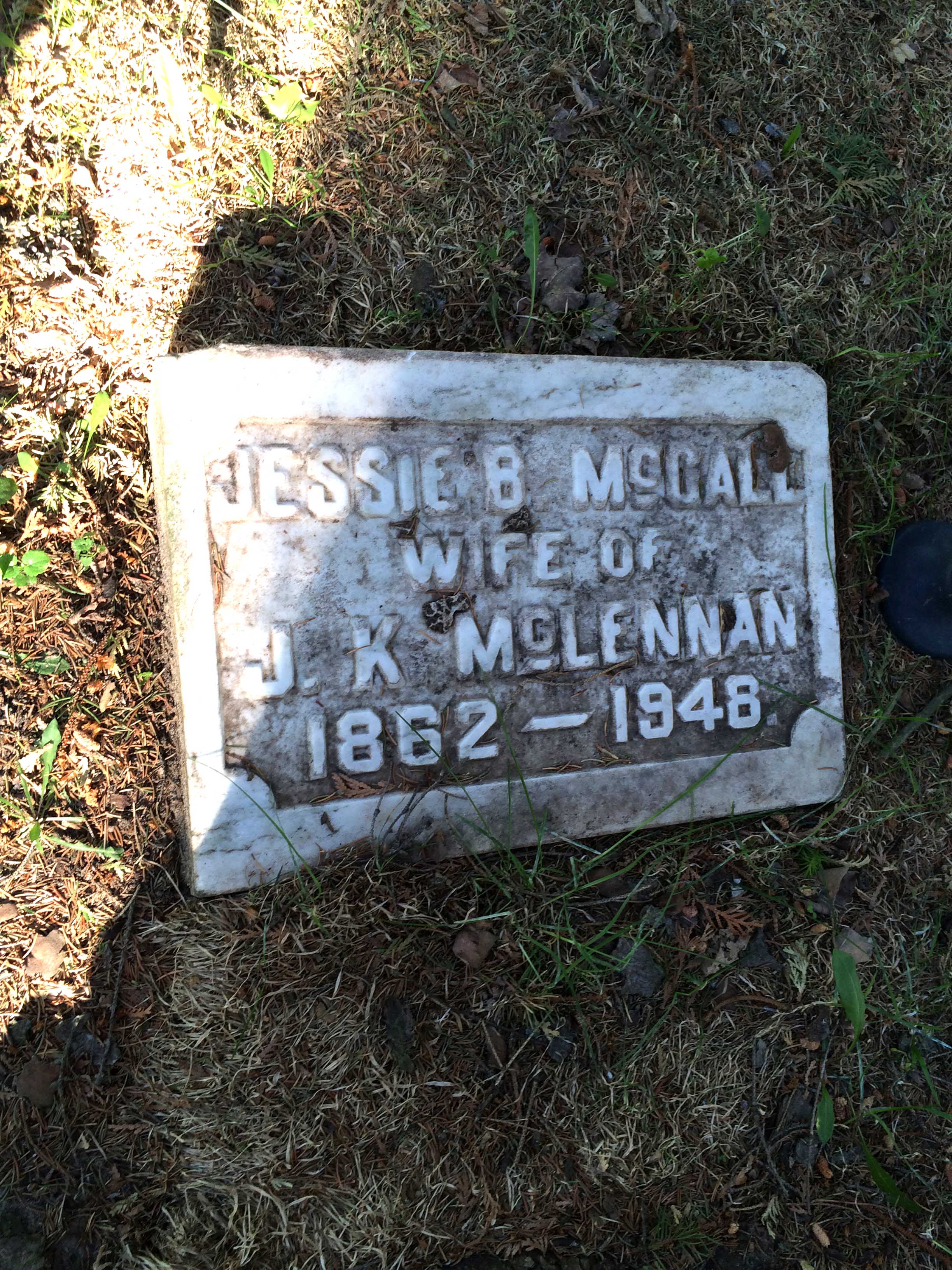Photo of headstones/Jessie B McCall 1862-1948 hdstn Vittoria United cem ON